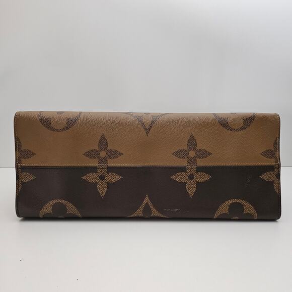 Louis Vuitton Reverse Monogram Giant Onthego GM Tote - Picture 6 of 11